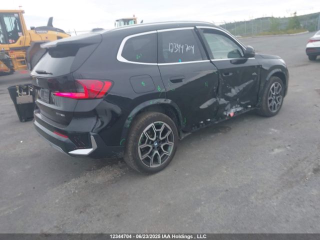 WBX73EF04S5203847 BMW X1