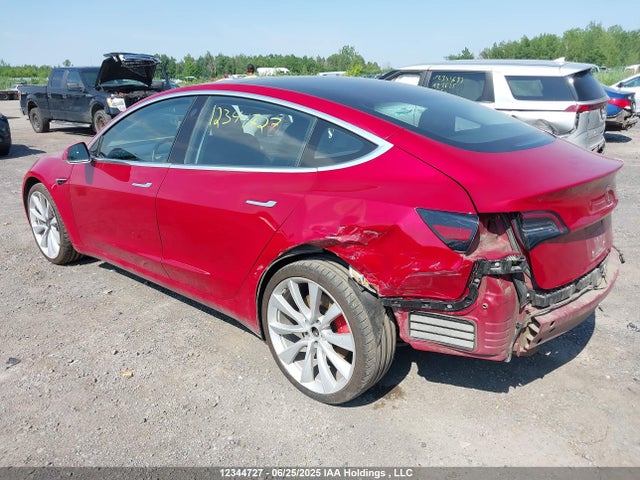 5YJ3E1EB3JF107819 Tesla MODEL 3