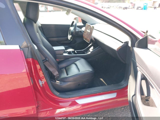 5YJ3E1EB3JF107819 Tesla MODEL 3