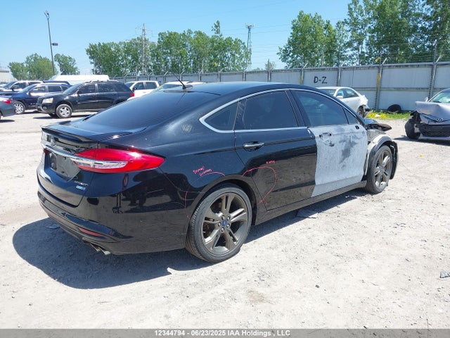 3FA6P0VP8JR282813 Ford 2018