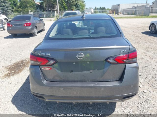 3N1CN8EV6PL813621 Nissan Versa