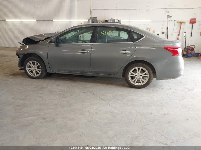 3N1AB7AP7GL667960 Nissan 2016