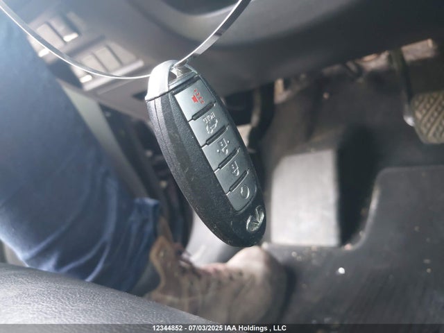 5N1DL0MM2HC528022 Infiniti 2017