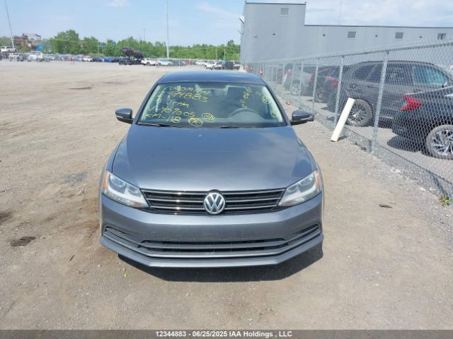 3VW2K7AJ7FM409005 Volkswagen 2015