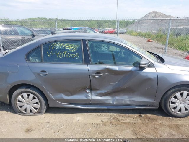 3VW2K7AJ7FM409005 Volkswagen 2015