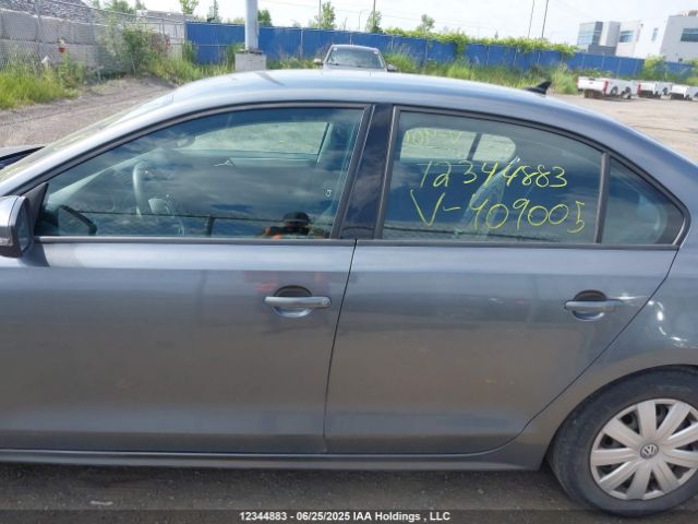 3VW2K7AJ7FM409005 Volkswagen 2015