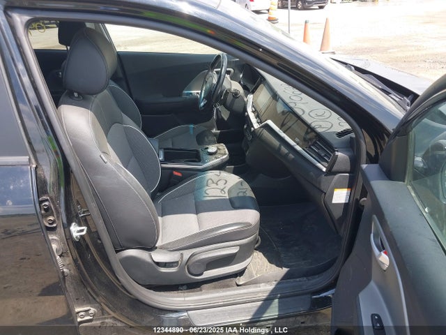 KNDCC3LG1M5090623 KIA Niro
