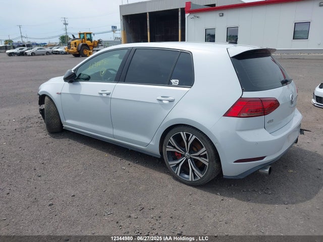 3VW447AU9JM271828 Volkswagen 2018