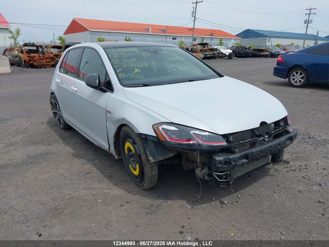 3VW447AU9JM271828 Volkswagen 2018