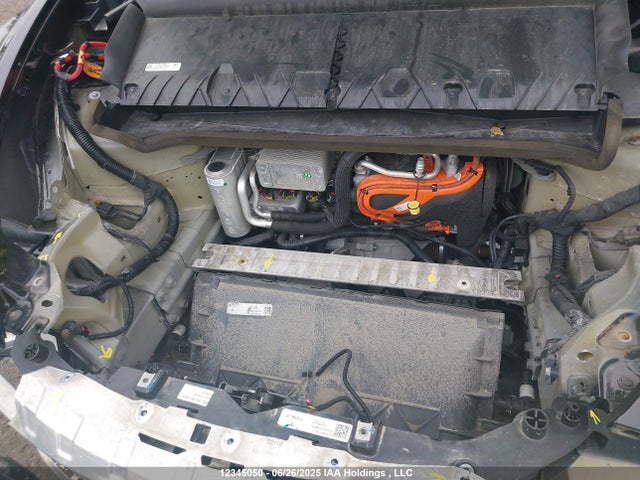 5YJYGDEE1MF240885 Tesla Model Y