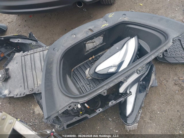5YJYGDEE1MF240885 Tesla Model Y