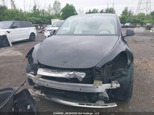 5YJYGDEE1MF240885 Tesla Model Y