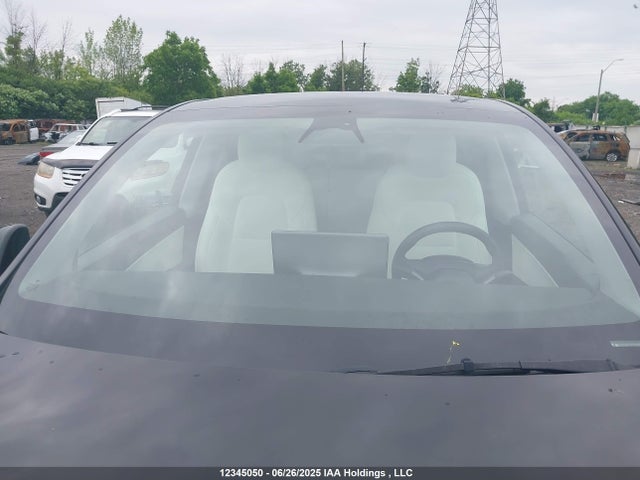 5YJYGDEE1MF240885 Tesla Model Y