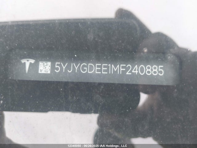 5YJYGDEE1MF240885 Tesla Model Y