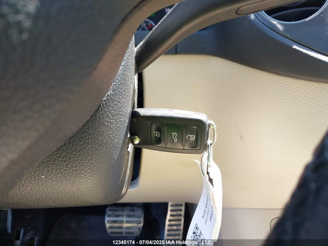 WVGJV3AX0EW615022 Volkswagen Tiguan
