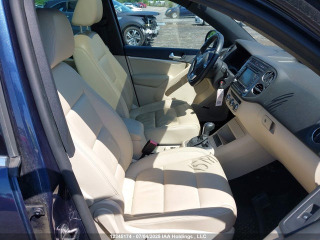 WVGJV3AX0EW615022 Volkswagen Tiguan