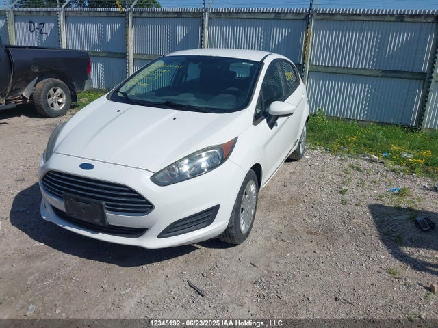 3FADP4TJXFM180513 Ford Fiesta