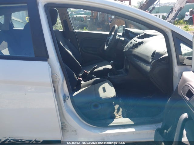 3FADP4TJXFM180513 Ford Fiesta