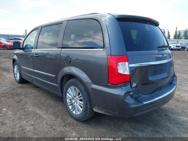2C4RC1CG1FR721021 Chrysler Town and Country