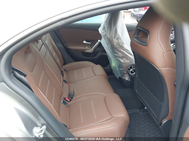 W1K5J4HB5NN251340 Mercedes-Benz m260