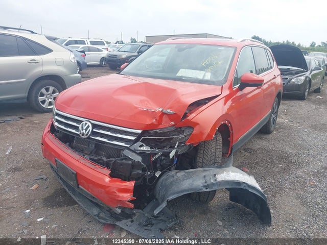 3VV4B7AX9JM012759 Volkswagen Tiguan
