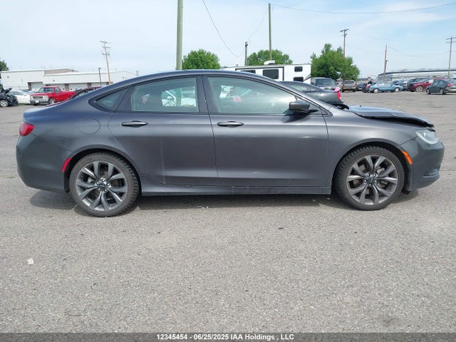 1C3CCCBG5FN703724 Chrysler 2015