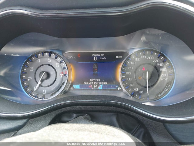 1C3CCCBG5FN703724 Chrysler 2015