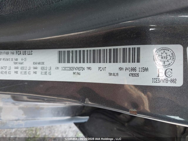 1C3CCCBG5FN703724 Chrysler 2015