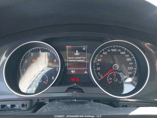 3VWB17AU8JM268726 Volkswagen 2018