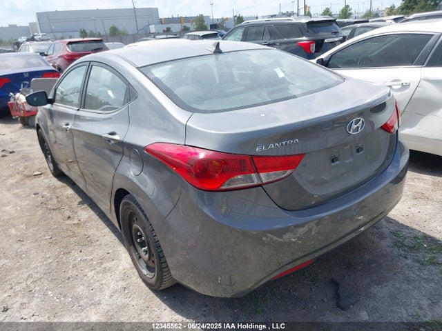 2013 Hyundai Elantra Gl მანქანა იყიდება აუქციონზე, vin: 5NPDH4AE7DH315687, აუქციონის ნომერი: 12345562