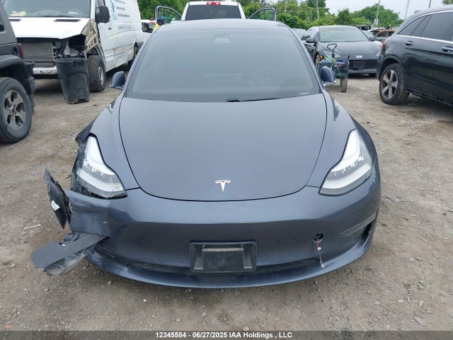 5YJ3E1EA2LF721061 Tesla MODEL 3