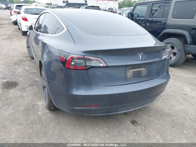 5YJ3E1EA2LF721061 Tesla MODEL 3
