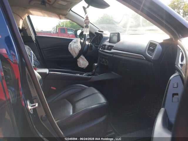 3MZBN1T7XJM224574 Mazda pe