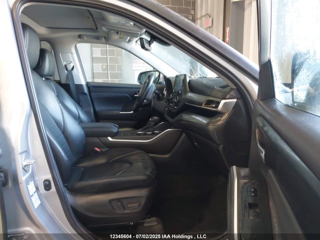 5TDGZRBH2NS213886 Toyota 2gr-fks