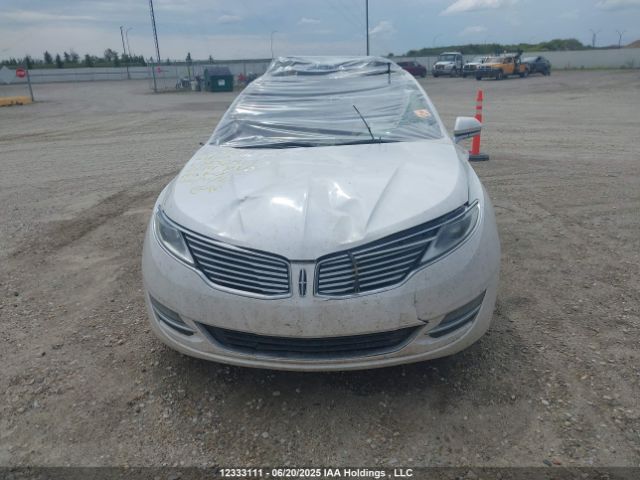 3LN6L2JK3ER806821 Lincoln 2014