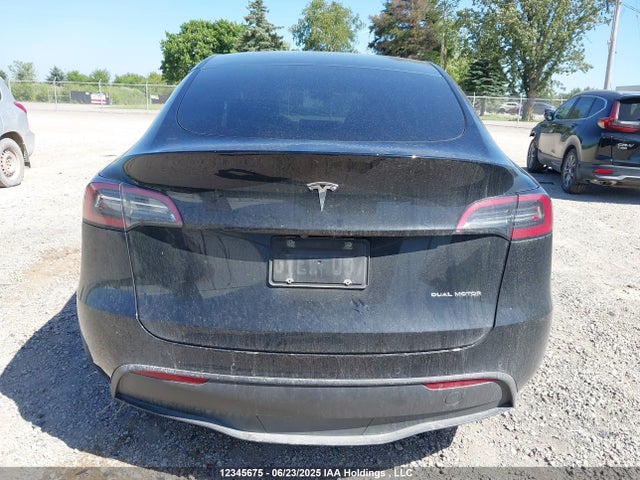 7SAYGDEE9NF424105 Tesla Model Y
