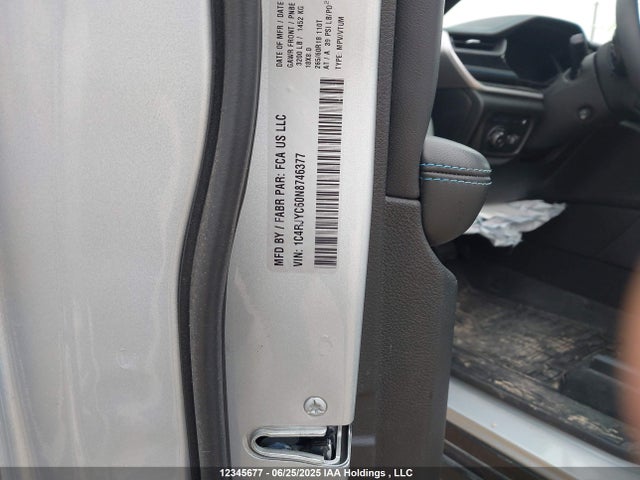 1C4RJYC60N8746377 Jeep Grand Cherokee