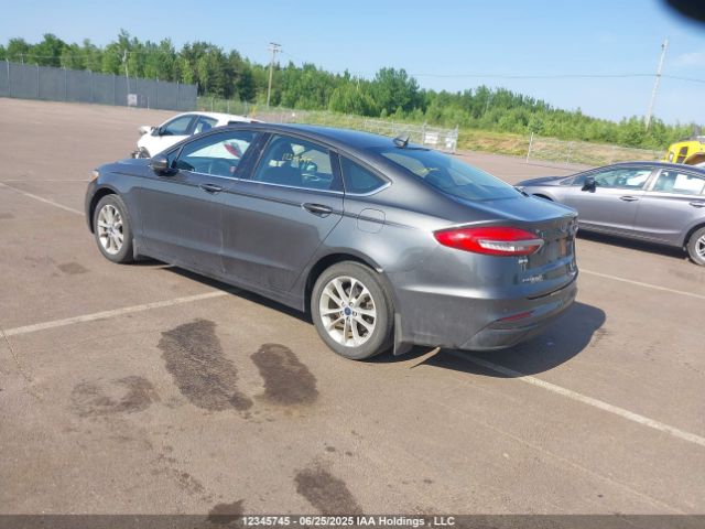 3FA6P0HD2KR122770 Ford Fusion