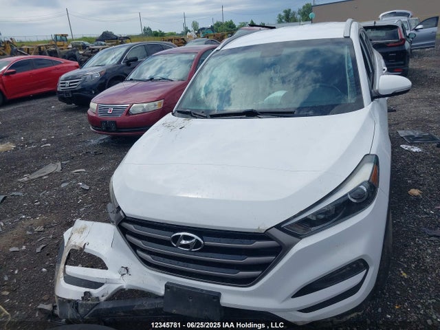 Hyundai 2016 2016 KM8J3CA44GU156071 Image 11