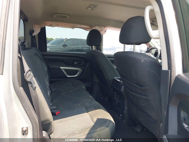 1N6AA1E58HN512810 Nissan Titan