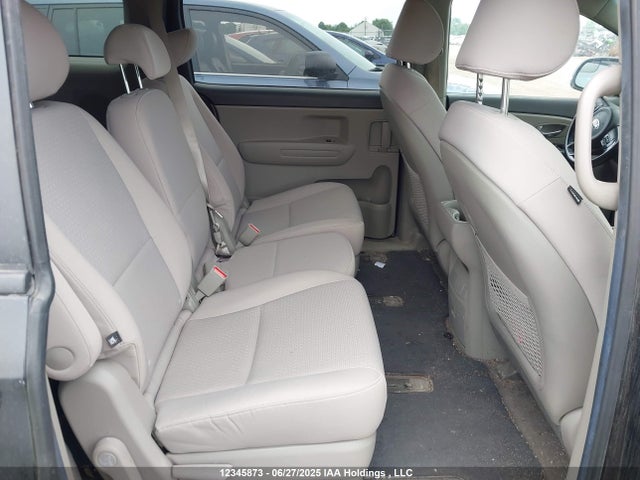KNDMB5C15H6316502 KIA Sedona
