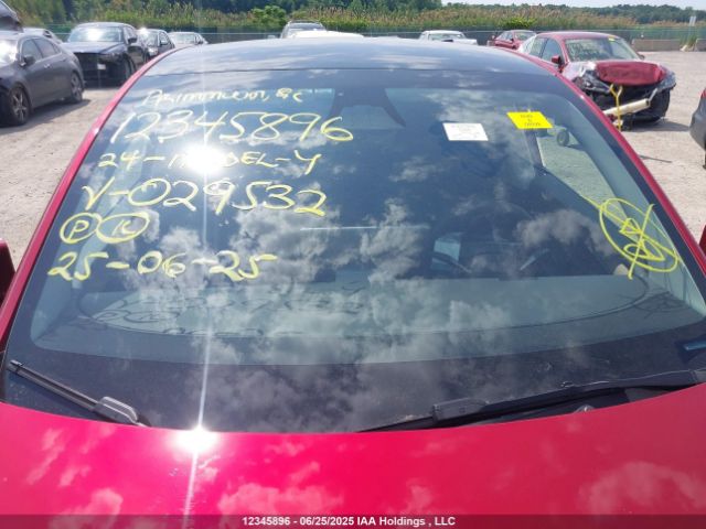 7SAYGAEE8RF029532 Tesla Model Y