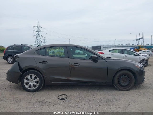 3MZBM1U79FM209346 Mazda pe