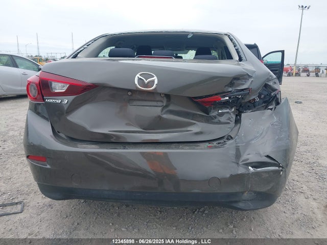 3MZBM1U79FM209346 Mazda pe