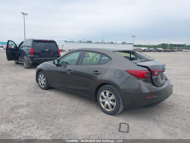 3MZBM1U79FM209346 Mazda pe