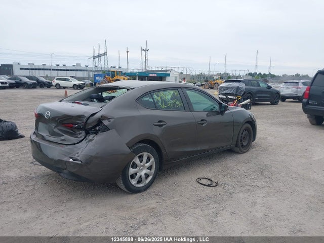 3MZBM1U79FM209346 Mazda pe