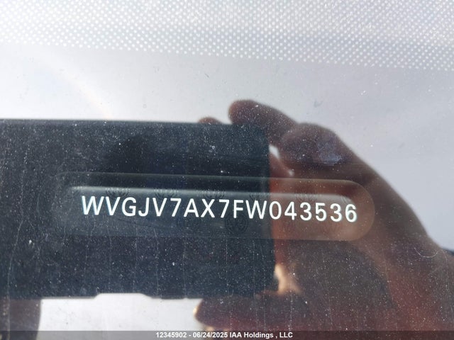 WVGJV7AX7FW043536 Volkswagen 2015