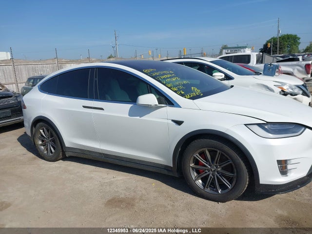 5YJXCAE43HF075828 Tesla 2017