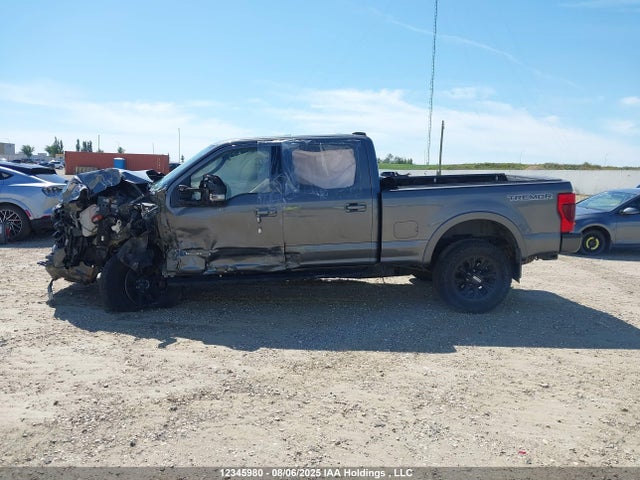 1FT8W3BT1NEF37996 Ford 2022