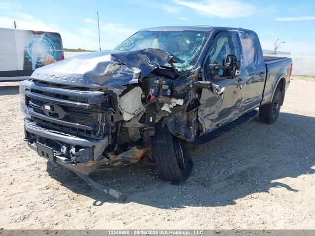 1FT8W3BT1NEF37996 Ford 2022